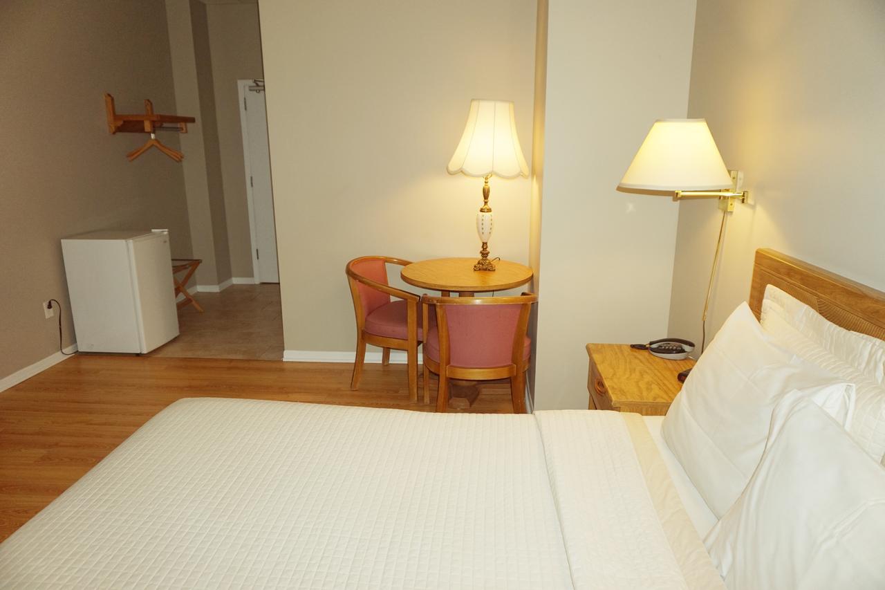 Motel Casino Gatineau Bagian luar foto